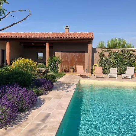 D'architecte: Elegant 12-person Retreat With Pool
