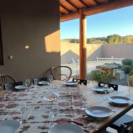 D'architecte: Elegant 12-person Retreat With Pool * Faugeres (Herault)