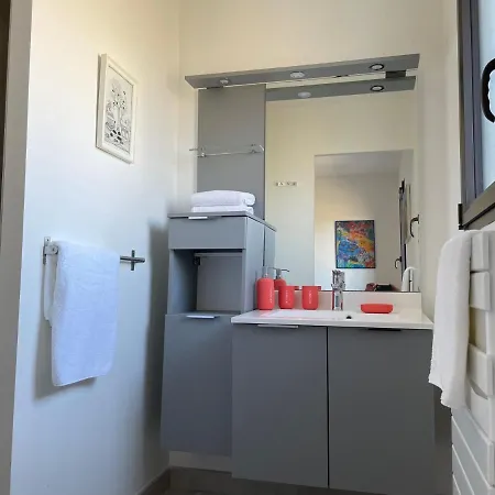 D'architecte, 12 Personnes, Avec Piscine Villa Faugères