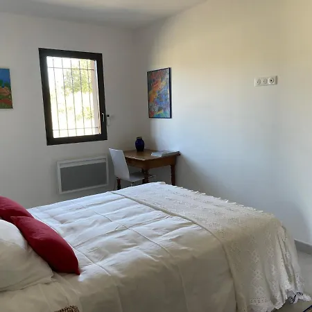 D'architecte, 12 Personnes, Avec Piscine * Faugeres (Herault)