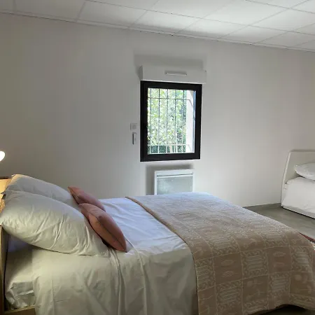 D'architecte, 12 Personnes, Avec Piscine Вилла