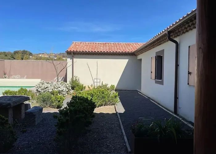 فيلة D'architecte, 12 Personnes, Avec Piscine Faugères
