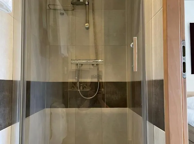 D'architecte, 12 Personnes, Avec Piscine Faugères